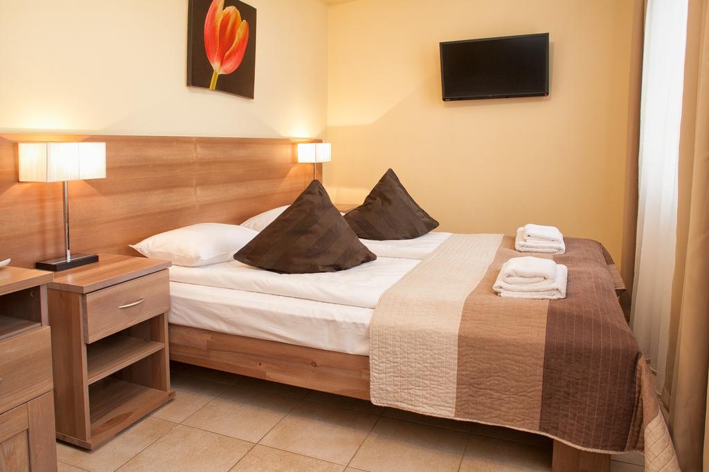 מיילנו Planeta Hotel מראה חיצוני תמונה